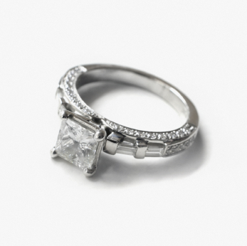 Princess Cut Engagement Ring Grading Gemstones