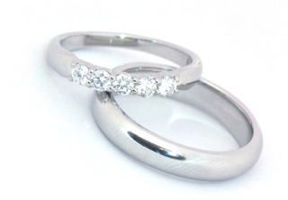 Matching silver wedding rings